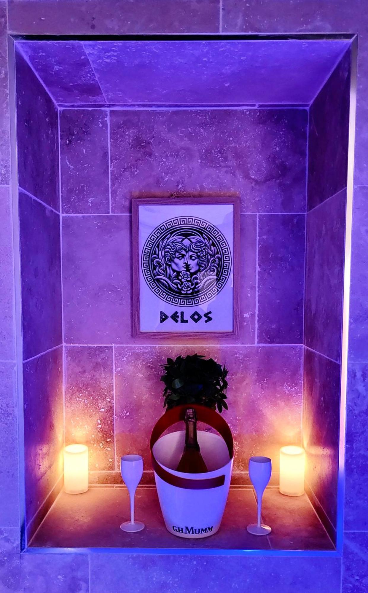 - La Suite Delos - Jacuzzi 2 Places - Centre Ville A Pied - Lit Queen Size - Parking Privee - Wifi - City Center Within Walking Distance - Quimper Exterior foto